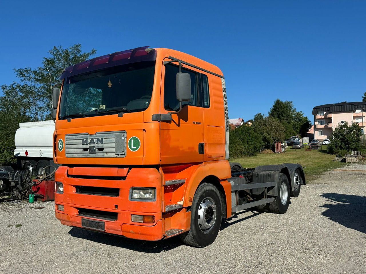 MAN TGA 26.460 6X2 chassis - lifitng axle - Грузовик-шасси: фото 1 MAN TGA 26.460 6X2 chassis - lifitng axle - Грузовик-шасси: фото 1