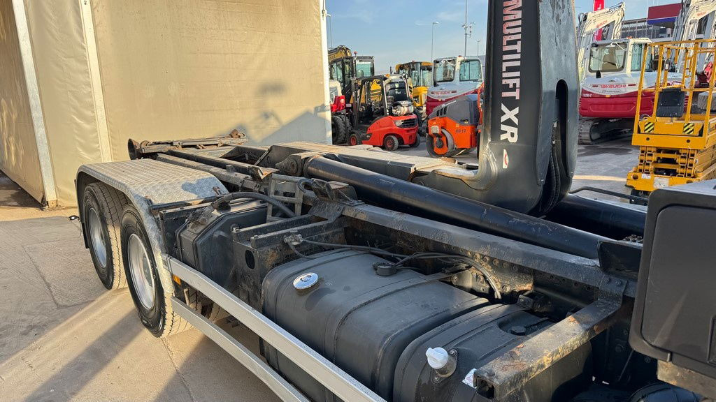 Mercedes-Benz Actros 2641 6x4 hiab abroll tipper - spring complete - Грузовик-контейнеровоз/ Сменный кузов: фото 4 Mercedes-Benz Actros 2641 6x4 hiab abroll tipper - spring complete - Грузовик-контейнеровоз/ Сменный кузов: фото 4