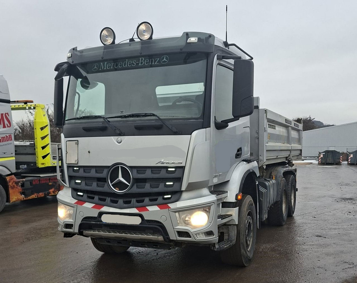 Mercedes-Benz Arocs 2643 6X4 meiller bordmatic tipper - Самосвал: фото 1 Mercedes-Benz Arocs 2643 6X4 meiller bordmatic tipper - Самосвал: фото 1