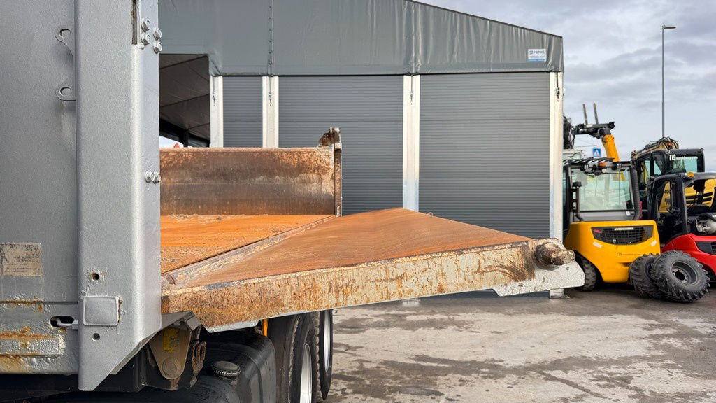 Самосвал Mercedes-Benz Arocs 2643 6X4 meiller bordmatic tipper: фото 10 Самосвал Mercedes-Benz Arocs 2643 6X4 meiller bordmatic tipper: фото 10