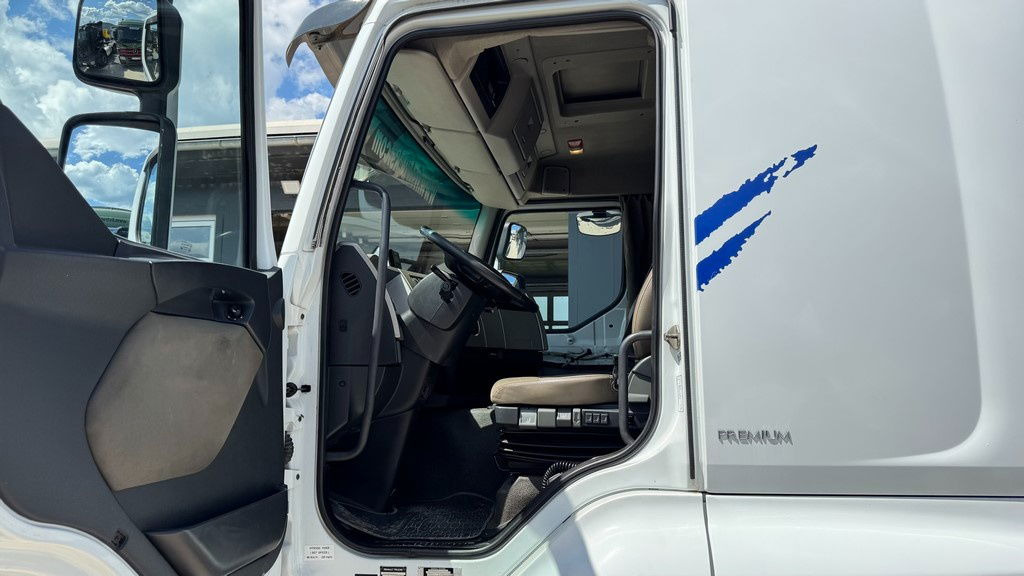 Renault Premium 460 4x2 LKW transporter + rolfo trailer  в лизинг Renault Premium 460 4x2 LKW transporter + rolfo trailer: фото 30 Renault Premium 460 4x2 LKW transporter + rolfo trailer  в лизинг Renault Premium 460 4x2 LKW transporter + rolfo trailer: фото 30