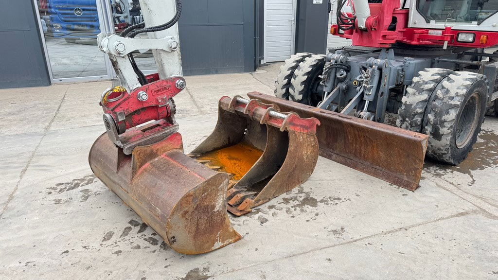 Takeuchi TB295W - 2014 Year - Powertilt - 3X Buckets - Колёсный экскаватор: фото 5 Takeuchi TB295W - 2014 Year - Powertilt - 3X Buckets - Колёсный экскаватор: фото 5