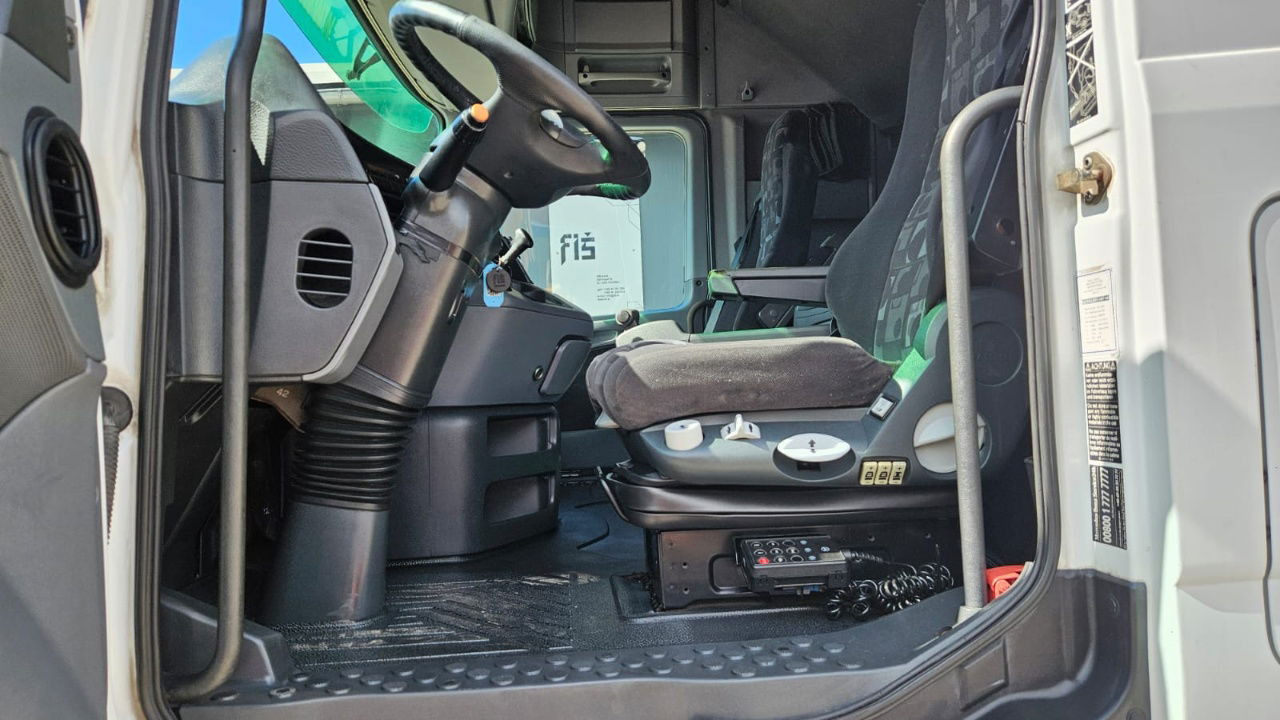 Тягач Mercedes-Benz Actros 1844 LS 4x2 tractor unit: фото 21