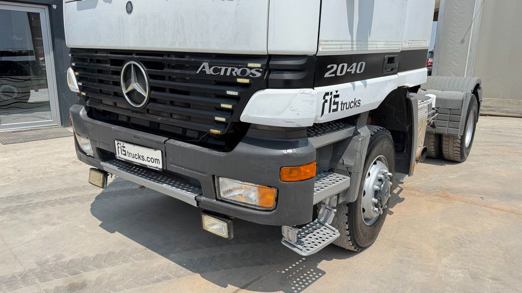 Mercedes-Benz Actros 2040 AS 4x4 tractor unit - tipp. hydr. - Тягач: фото 2 Mercedes-Benz Actros 2040 AS 4x4 tractor unit - tipp. hydr. - Тягач: фото 2