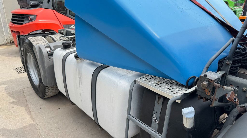 Mercedes-Benz Axor 1840 LS 4x2 tipper hydraulics - Тягач: фото 4 Mercedes-Benz Axor 1840 LS 4x2 tipper hydraulics - Тягач: фото 4