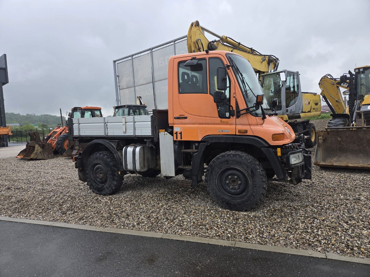 Unimog U300 4x4 - tipper - Самосвал: фото 2 Unimog U300 4x4 - tipper - Самосвал: фото 2