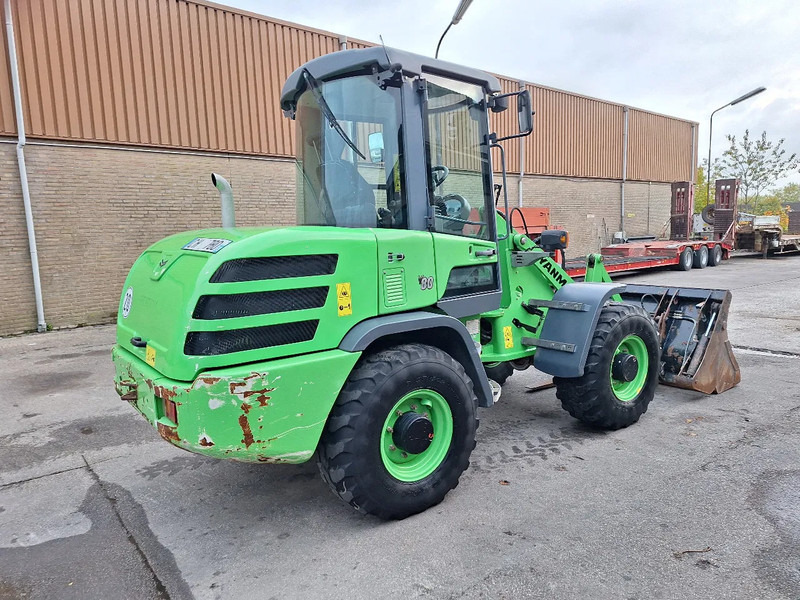 Yanmar V80 - Гусеничный мини-погрузчик: фото 4 Yanmar V80 - Гусеничный мини-погрузчик: фото 4