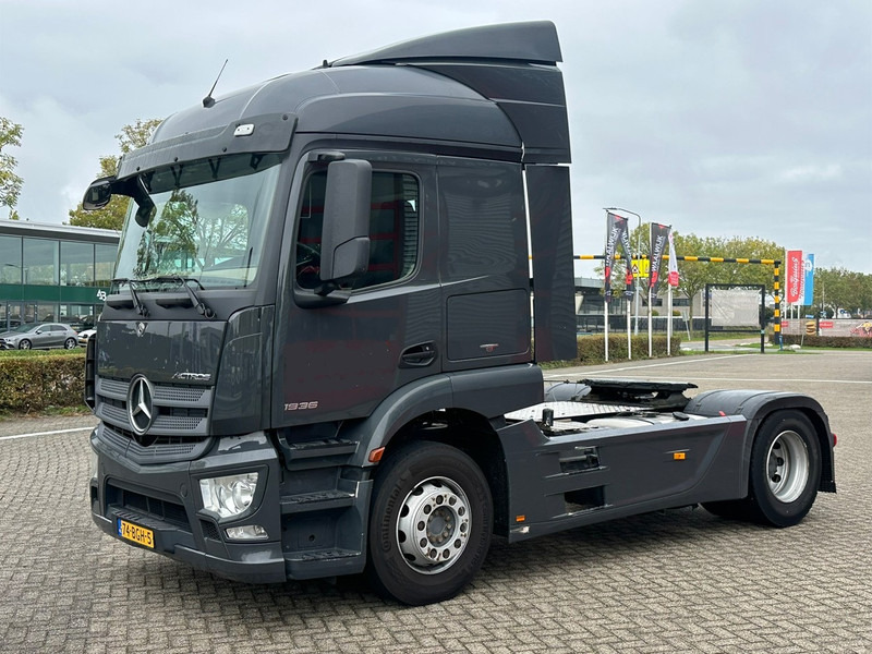 Mercedes-Benz Actros 1836 LS - Тягач: фото 2 Mercedes-Benz Actros 1836 LS - Тягач: фото 2