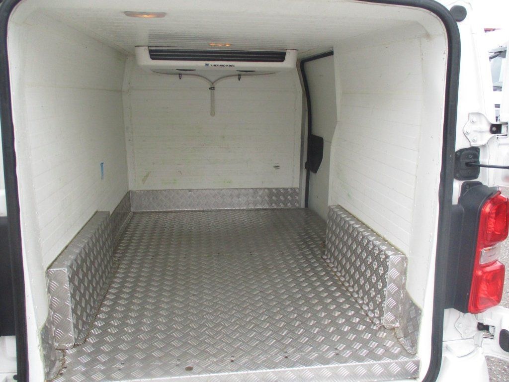 Citroën Jumpy L2H1 Thermo King C250 - Фургон-рефрижератор: фото 4 Citroën Jumpy L2H1 Thermo King C250 - Фургон-рефрижератор: фото 4