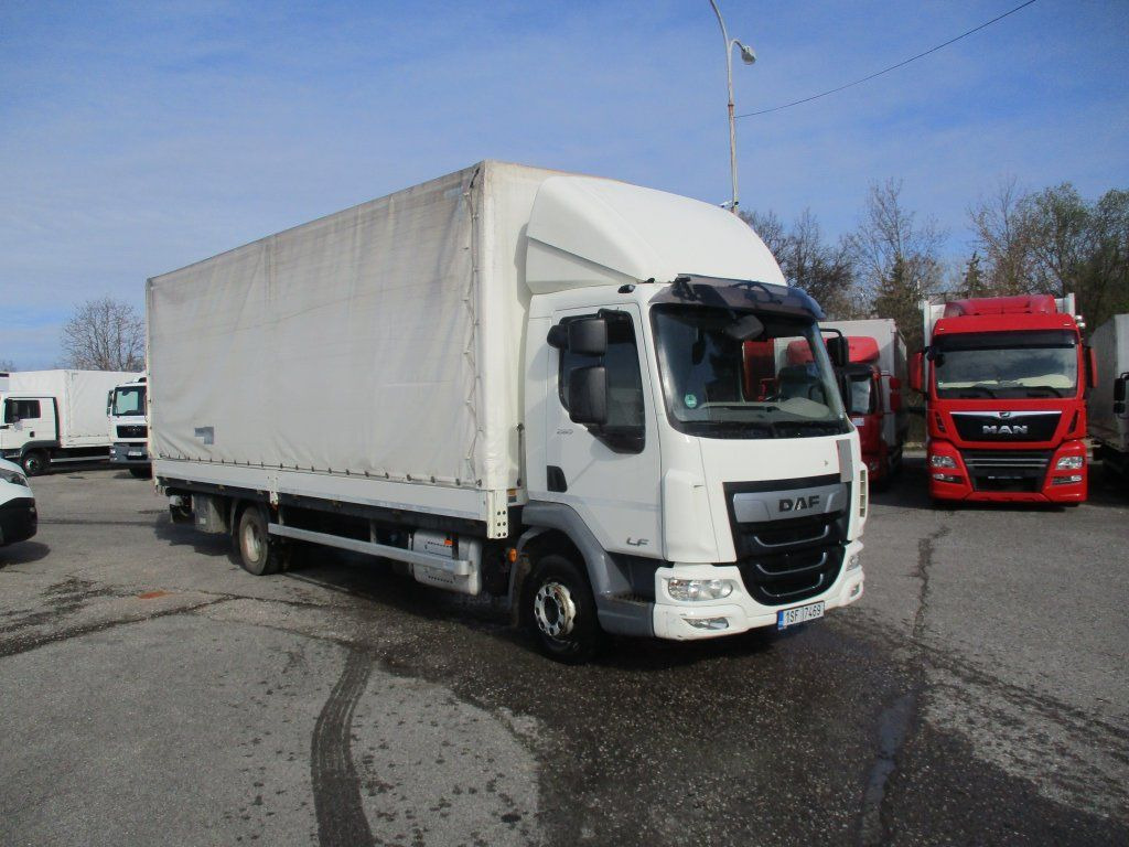 DAF LF 12.260 - Тентованный грузовик: фото 2 DAF LF 12.260 - Тентованный грузовик: фото 2