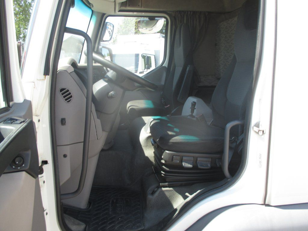 DAF LF 260 - Грузовик бортовой/ Платформа: фото 5 DAF LF 260 - Грузовик бортовой/ Платформа: фото 5