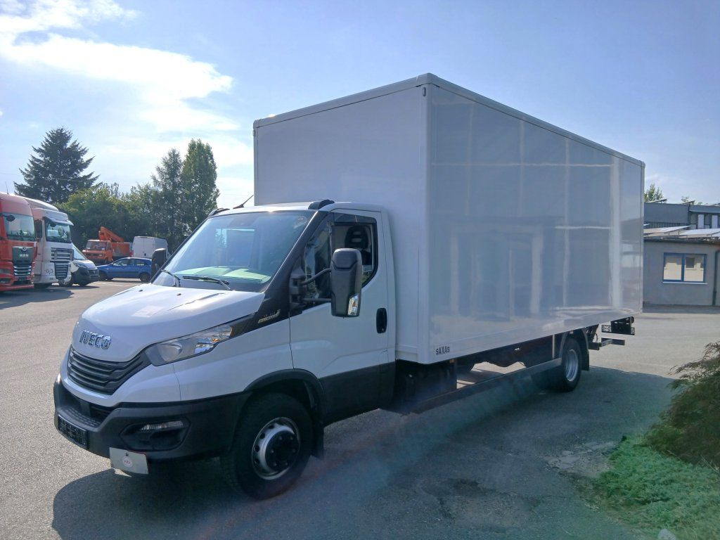 Iveco 72-210 (70C210) - Фургон с закрытым кузовом: фото 2 Iveco 72-210 (70C210) - Фургон с закрытым кузовом: фото 2