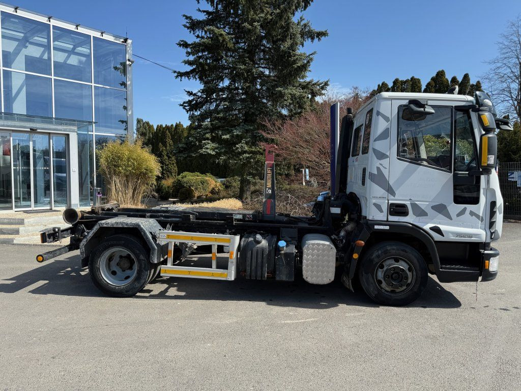 Iveco 75E18 EURO 4 - Крюковой мультилифт: фото 3 Iveco 75E18 EURO 4 - Крюковой мультилифт: фото 3