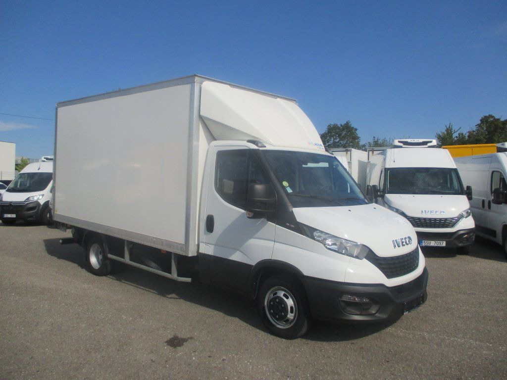 Iveco Daily 35C16 - Фургон с закрытым кузовом: фото 3 Iveco Daily 35C16 - Фургон с закрытым кузовом: фото 3