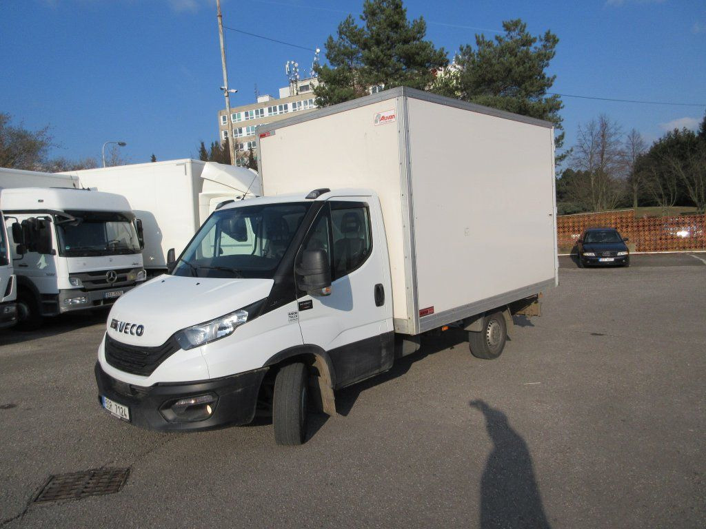 Фургон с закрытым кузовом Iveco Daily 35S14V D: фото 1