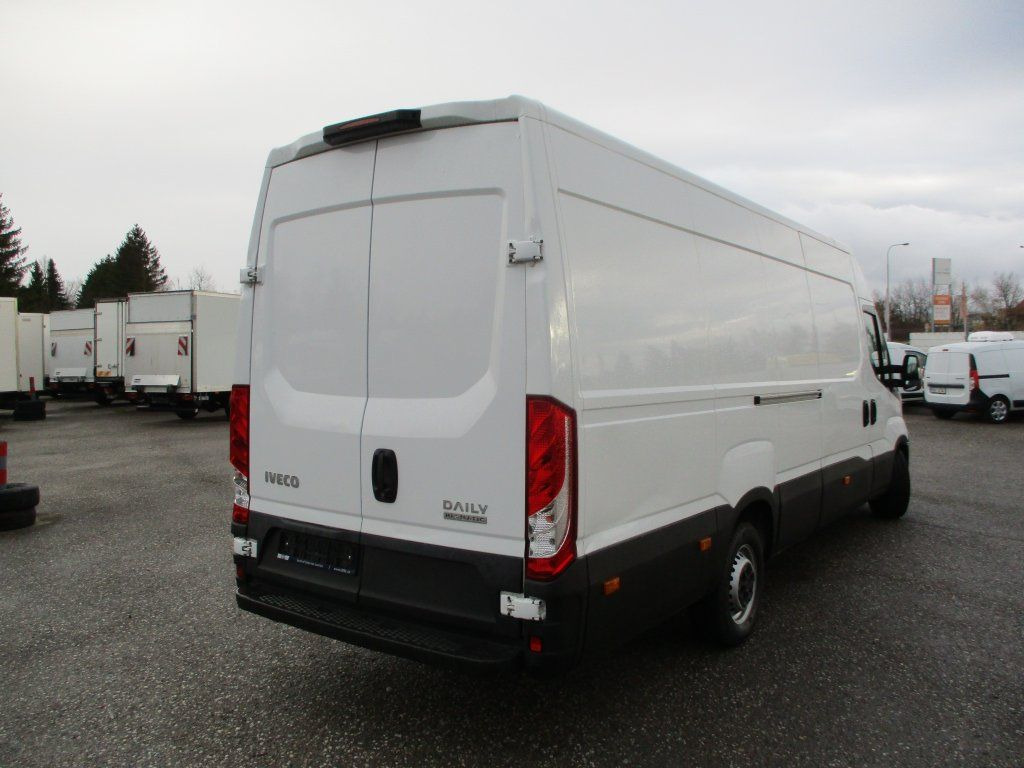 Iveco Daily 35S16 Hi Matic - Цельнометаллический фургон: фото 3 Iveco Daily 35S16 Hi Matic - Цельнометаллический фургон: фото 3