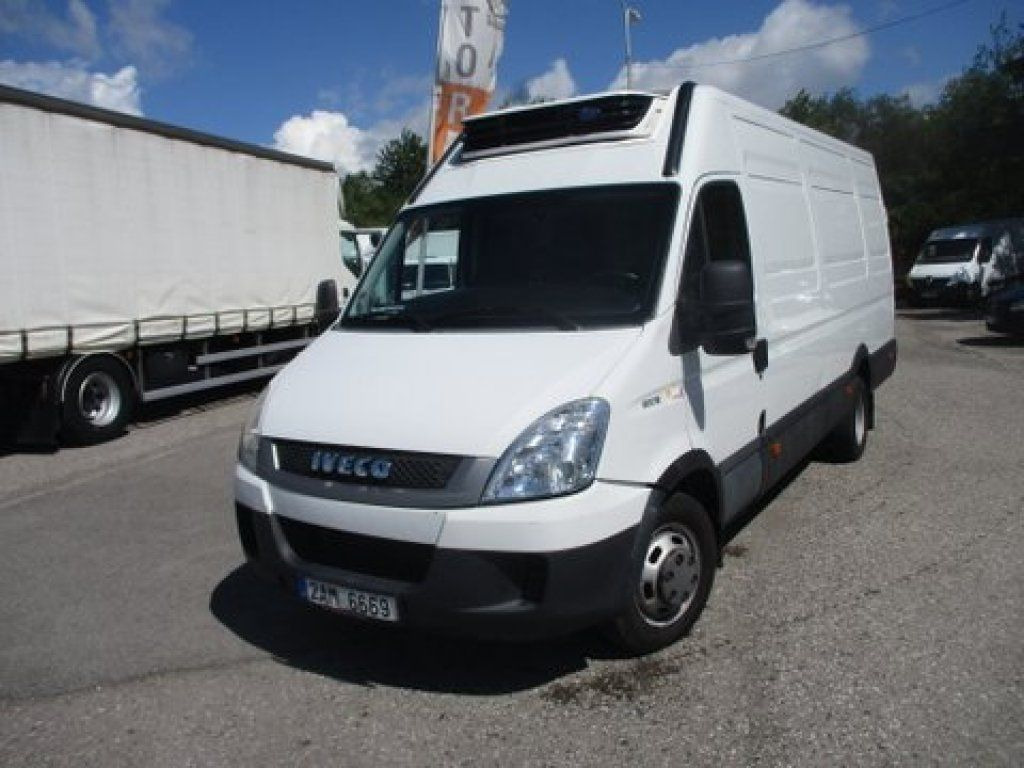 Iveco Daily 50C15 Carrier 350 - Фургон-рефрижератор: фото 2 Iveco Daily 50C15 Carrier 350 - Фургон-рефрижератор: фото 2