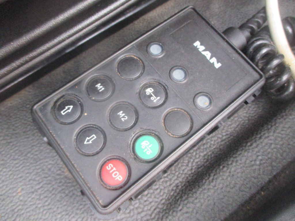 Тентованный грузовик MAN TGL 12.250: фото 19 Тентованный грузовик MAN TGL 12.250: фото 19