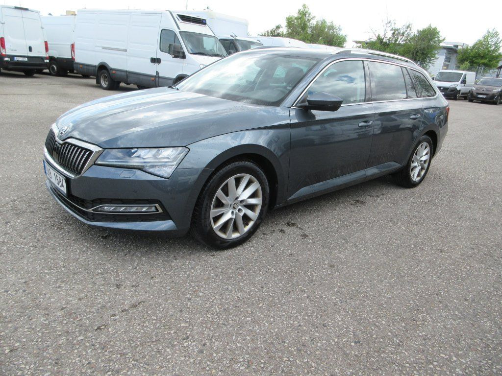 Skoda 2.0 Tdi 147kw 4x4 Style Dsg - Универсал: фото 1 Skoda 2.0 Tdi 147kw 4x4 Style Dsg - Универсал: фото 1