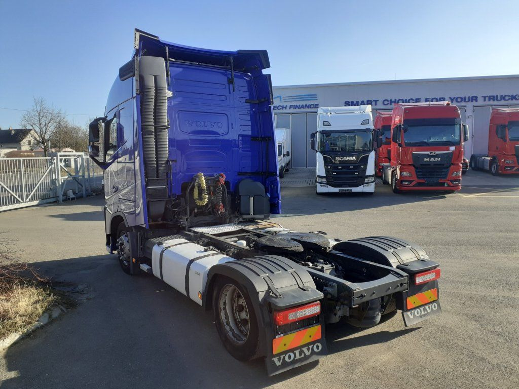 Volvo FH500 XL EURO 6 MEGA/lowdeck - Тягач: фото 5 Volvo FH500 XL EURO 6 MEGA/lowdeck - Тягач: фото 5
