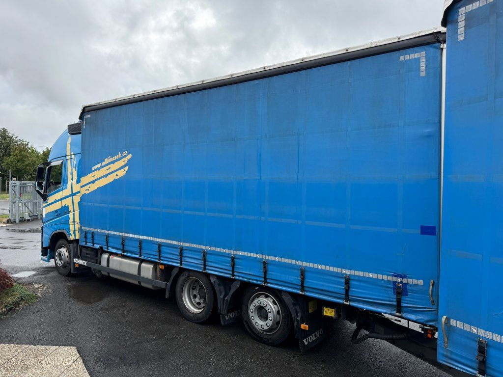 Volvo FH500 6x2 Euro 6 + Schmitz - Тентованный грузовик: фото 4 Volvo FH500 6x2 Euro 6 + Schmitz - Тентованный грузовик: фото 4