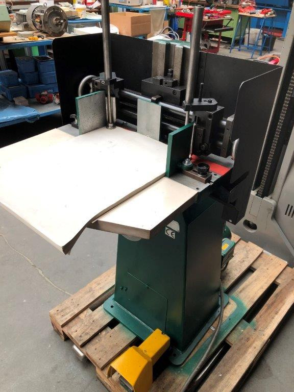 Karl Tränklein EK-D 100 double corner rounding machine - Переплетная машина: фото 1 Karl Tränklein EK-D 100 double corner rounding machine - Переплетная машина: фото 1