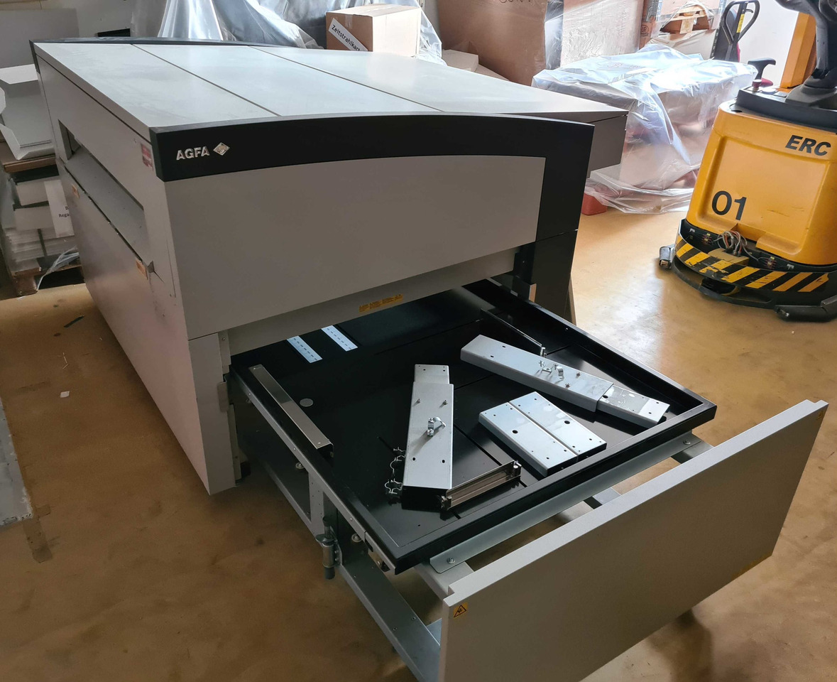 Single cassette autoloader for CTP PlateRite P-TR Model Dainippon Screen SAL 8800 II - OEM Fuji Luxel or Agfa Avalon N8 - Печатное оборудование: фото 5 Single cassette autoloader for CTP PlateRite P-TR Model Dainippon Screen SAL 8800 II - OEM Fuji Luxel or Agfa Avalon N8 - Печатное оборудование: фото 5