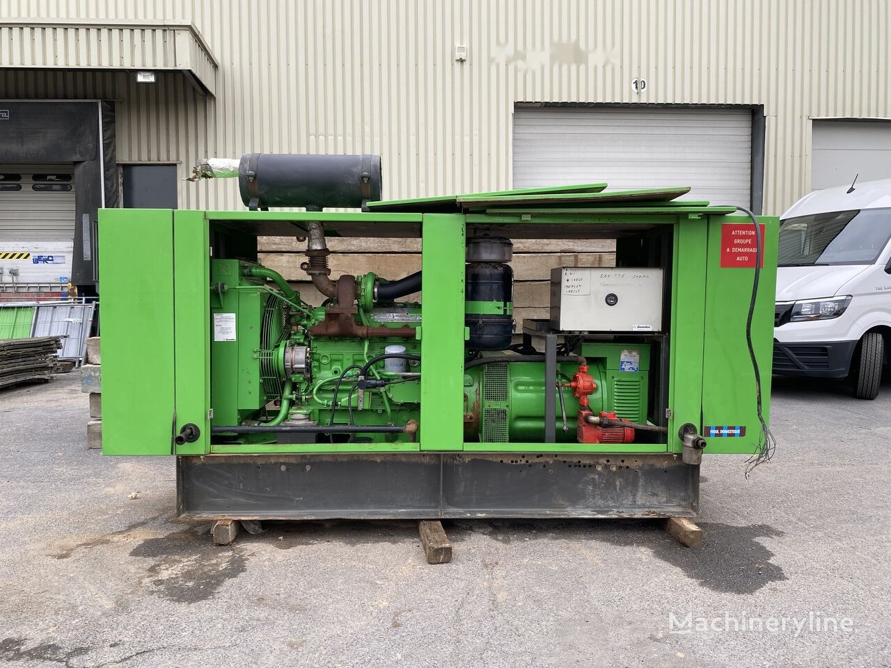 IVECO 100 kVa 8061 - Электрогенератор: фото 1 IVECO 100 kVa 8061 - Электрогенератор: фото 1