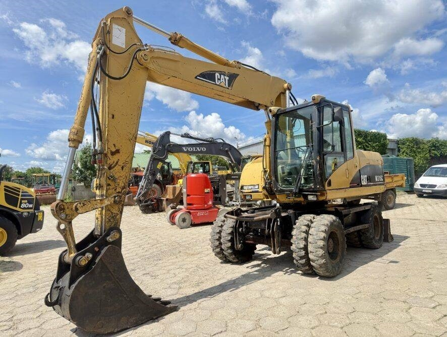 CAT M315C AC - Колёсный экскаватор: фото 2 CAT M315C AC - Колёсный экскаватор: фото 2