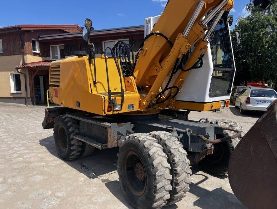 Liebherr A316 - Колёсный экскаватор: фото 4 Liebherr A316 - Колёсный экскаватор: фото 4