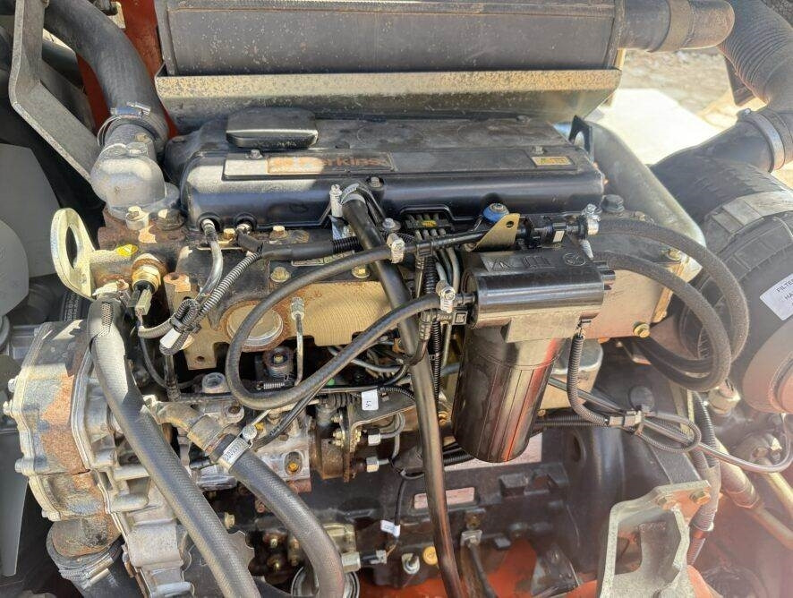 Колёсный погрузчик Terex TL120: фото 11