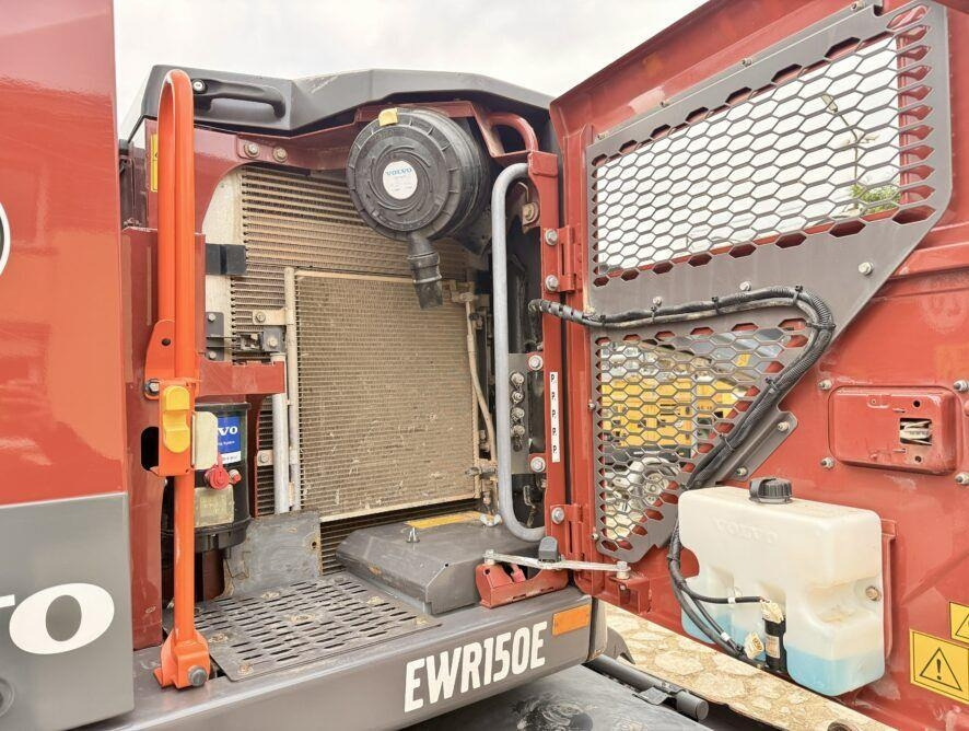 Колёсный экскаватор Volvo EWR150E: фото 12 Колёсный экскаватор Volvo EWR150E: фото 12