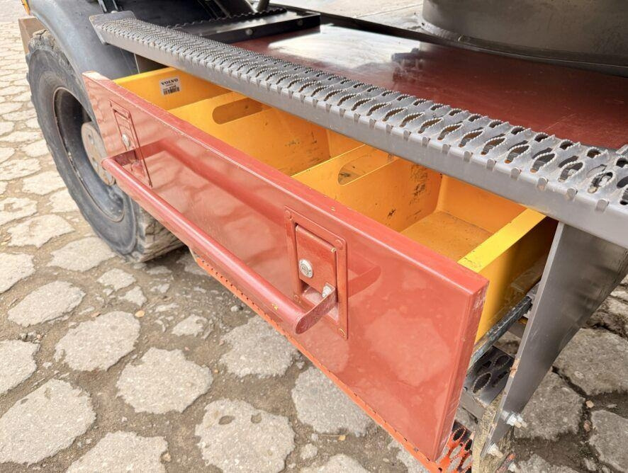 Колёсный экскаватор Volvo EWR150E: фото 11 Колёсный экскаватор Volvo EWR150E: фото 11