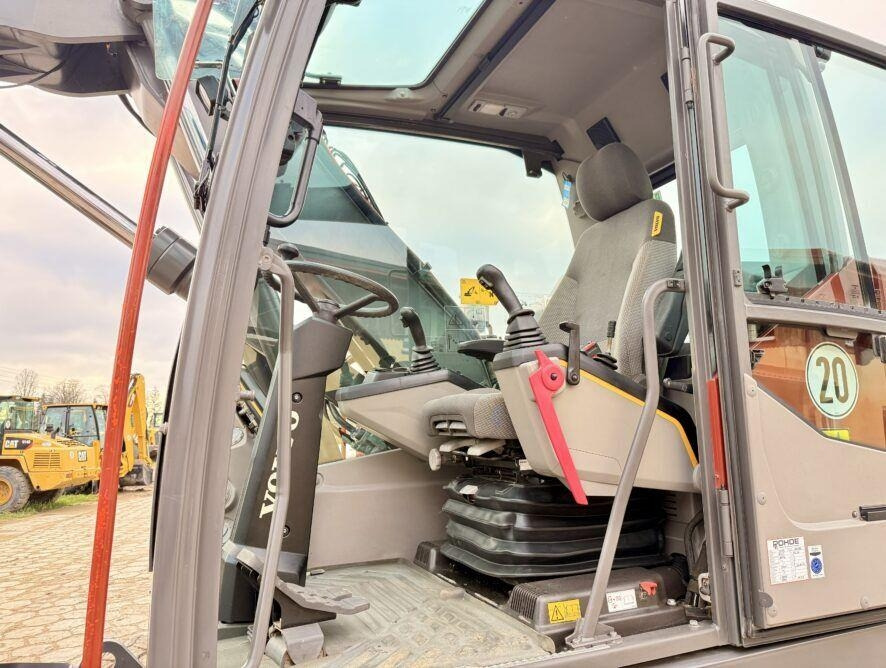 Колёсный экскаватор Volvo EWR150E: фото 22 Колёсный экскаватор Volvo EWR150E: фото 22