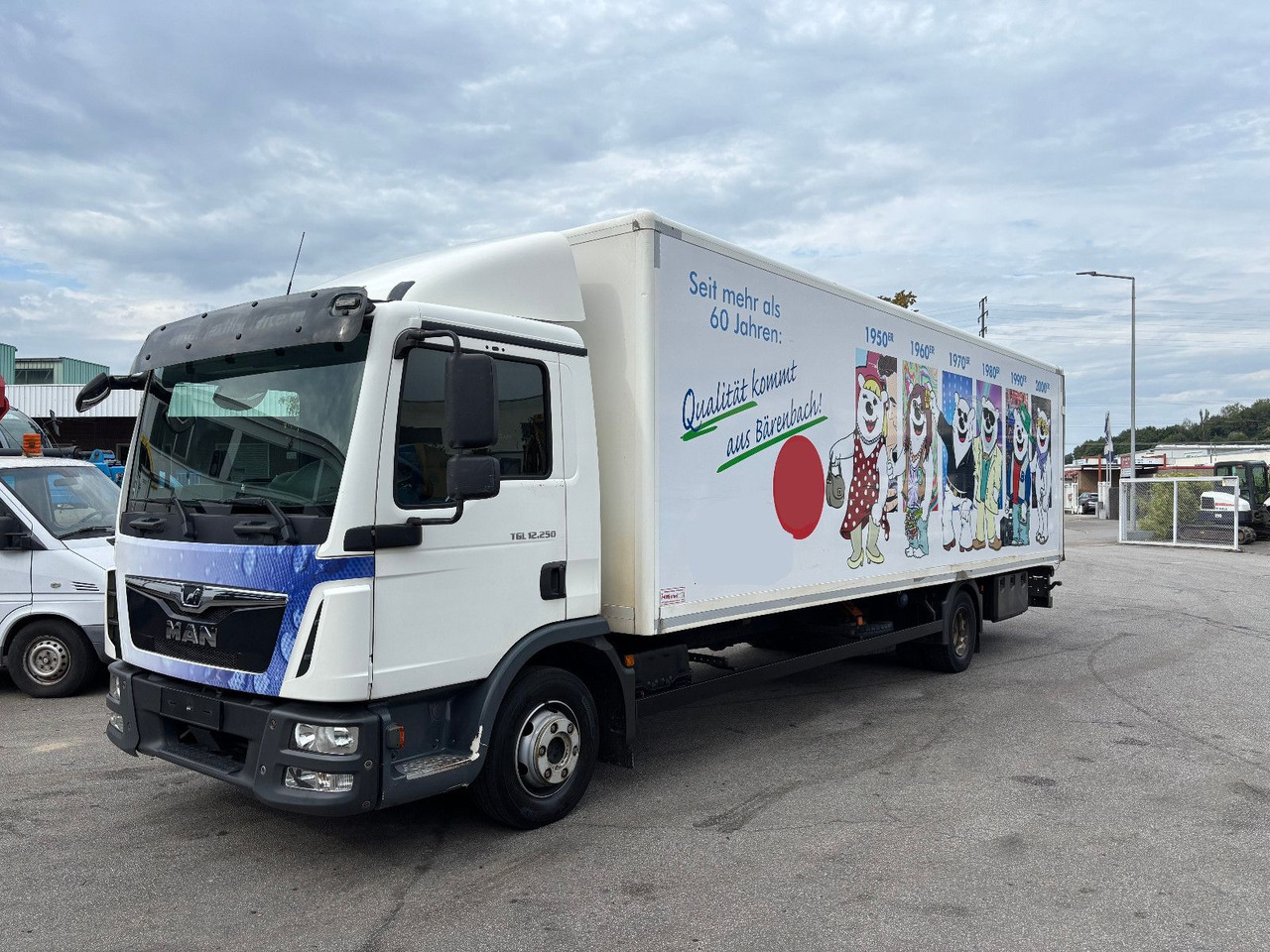 MAN TGL 12.250 LBW/Klima/Standheizung/Bergabfahr - Грузовик с закрытым кузовом: фото 1 MAN TGL 12.250 LBW/Klima/Standheizung/Bergabfahr - Грузовик с закрытым кузовом: фото 1