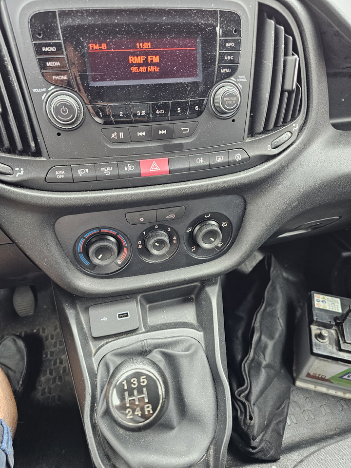 FIAT DOBLO CHLODNIA MROZNIA - 20 C CARRIER KLIMA EURO6 - Фургон-рефрижератор: фото 4 FIAT DOBLO CHLODNIA MROZNIA - 20 C CARRIER KLIMA EURO6 - Фургон-рефрижератор: фото 4