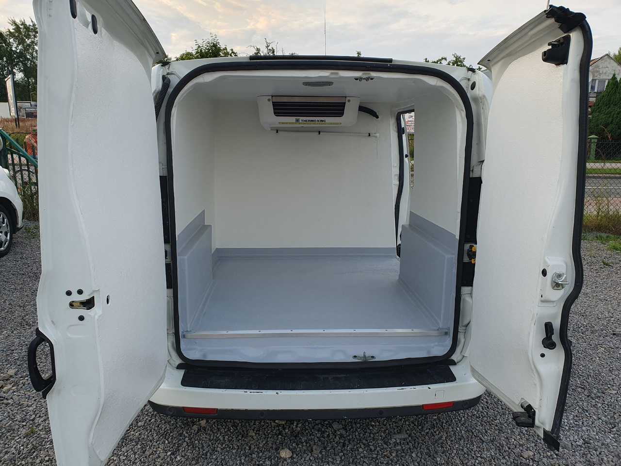 Фургон-рефрижератор FIAT DOBLO CHLODNIA THERMOKING KLIMA EURO6 [ Copy ] [ Copy ]: фото 1