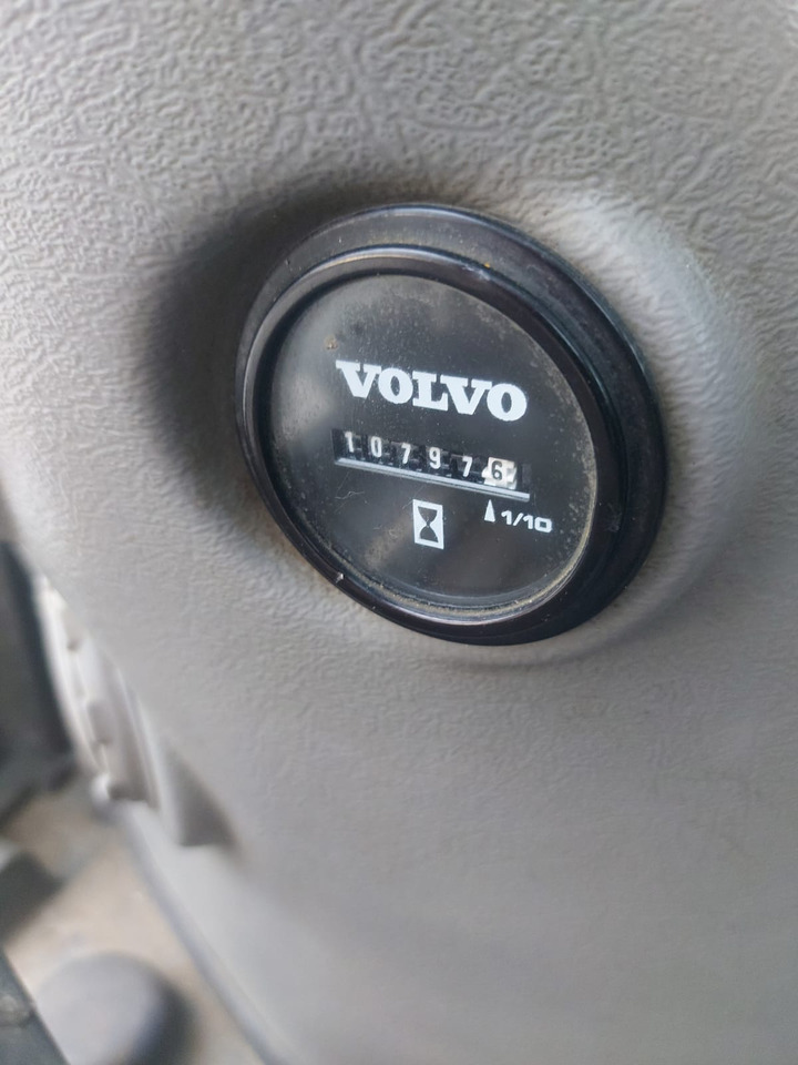 Volvo EC 140 DL - Гусеничный экскаватор: фото 4 Volvo EC 140 DL - Гусеничный экскаватор: фото 4