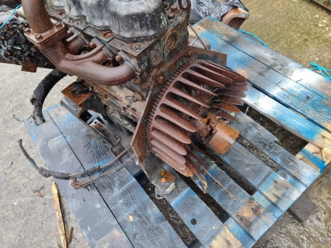 Bobcat 645 Complete Engine For Parts 1732cc - Двигатель: фото 4 Bobcat 645 Complete Engine For Parts 1732cc - Двигатель: фото 4