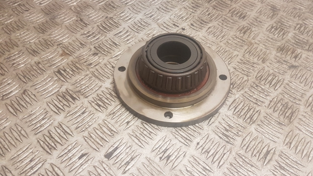 Case Mxc, Maxxum Mx, 5000 Series Mx110 Maxxum Rear Axle Carrier Flange 1341074c1 - Задняя ось: фото 1 Case Mxc, Maxxum Mx, 5000 Series Mx110 Maxxum Rear Axle Carrier Flange 1341074c1 - Задняя ось: фото 1
