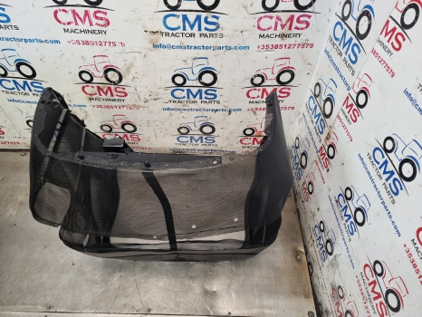 Case Mxm120, 130, 140, Front Nose Cone Grille, Grill Panel 82026815, 82036300 - Решётка радиатора: фото 5 Case Mxm120, 130, 140, Front Nose Cone Grille, Grill Panel 82026815, 82036300 - Решётка радиатора: фото 5