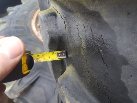 Case Rear Wheel And Tyre 13.6r38 - Колесо для Тракторов: фото 3 Case Rear Wheel And Tyre 13.6r38 - Колесо для Тракторов: фото 3