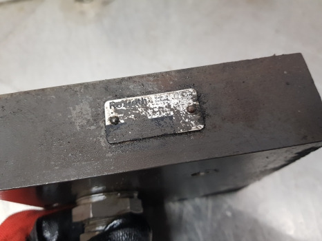 Claas Ares 500, 600 Rx, Rz, Rc Ser 656rc Hydraulic Valve Plate 6005028180 - Гидравлика: фото 4 Claas Ares 500, 600 Rx, Rz, Rc Ser 656rc Hydraulic Valve Plate 6005028180 - Гидравлика: фото 4