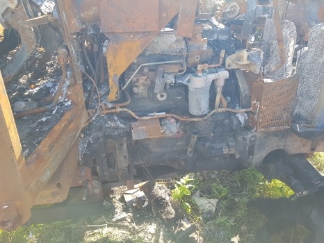 Claas Arion 420 A21 Front, Rear Axle, Engine, Transmission, Lift, Pto Parts - Двигатель: фото 5 Claas Arion 420 A21 Front, Rear Axle, Engine, Transmission, Lift, Pto Parts - Двигатель: фото 5