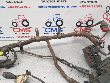 Claas Arion 640 A36 Engine Wiring Loom - Кабели/ Провода для Тракторов: фото 5 Claas Arion 640 A36 Engine Wiring Loom - Кабели/ Провода для Тракторов: фото 5