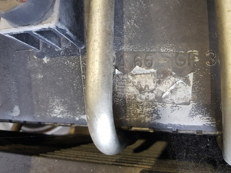Deutz Agrotron M620, M610, Ttv Engine Water Cooling Radiator 0.015.4317.4/20 - Радиатор: фото 4 Deutz Agrotron M620, M610, Ttv Engine Water Cooling Radiator 0.015.4317.4/20 - Радиатор: фото 4
