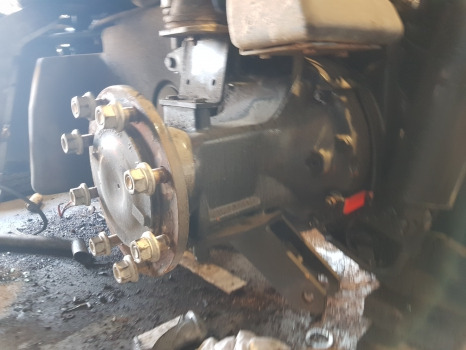 Deutz Agrotron M620 Rear Axle Hub Complete Rhs 0.900.0955.0, 0.900.1363.9 - Задняя ось: фото 1 Deutz Agrotron M620 Rear Axle Hub Complete Rhs 0.900.0955.0, 0.900.1363.9 - Задняя ось: фото 1