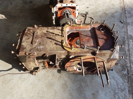 Fiat 1180 Rear Axle Central Case 5107674, 5107675 - Задняя ось для Тракторов: фото 1 Fiat 1180 Rear Axle Central Case 5107674, 5107675 - Задняя ось для Тракторов: фото 1