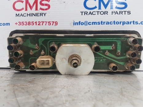 Fiat 90, 94, 46, 56 Series 90-90, 100-90 Dash Clock Instrument Cluster 5125046 - Приборная панель для Тракторов: фото 3 Fiat 90, 94, 46, 56 Series 90-90, 100-90 Dash Clock Instrument Cluster 5125046 - Приборная панель для Тракторов: фото 3