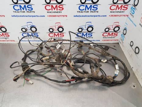 Ford 10, 30, Tw Ser Sq Mk2 Cab Roof Wiring Loom E5nn18c346bb, E5nn18w862ab - Кабели/ Провода: фото 1 Ford 10, 30, Tw Ser Sq Mk2 Cab Roof Wiring Loom E5nn18c346bb, E5nn18w862ab - Кабели/ Провода: фото 1